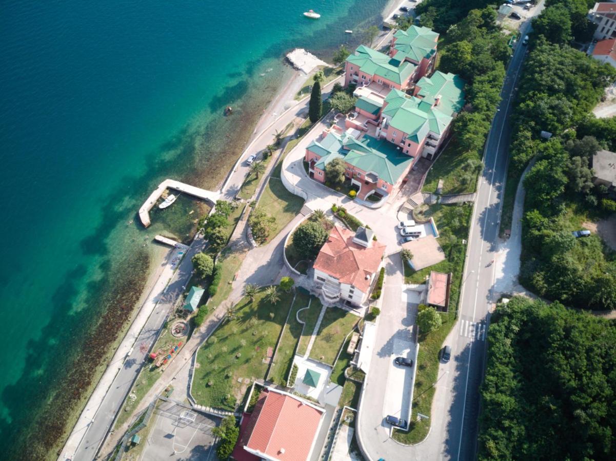 Apartmán Odessa Mama Bijela Exteriér fotografie