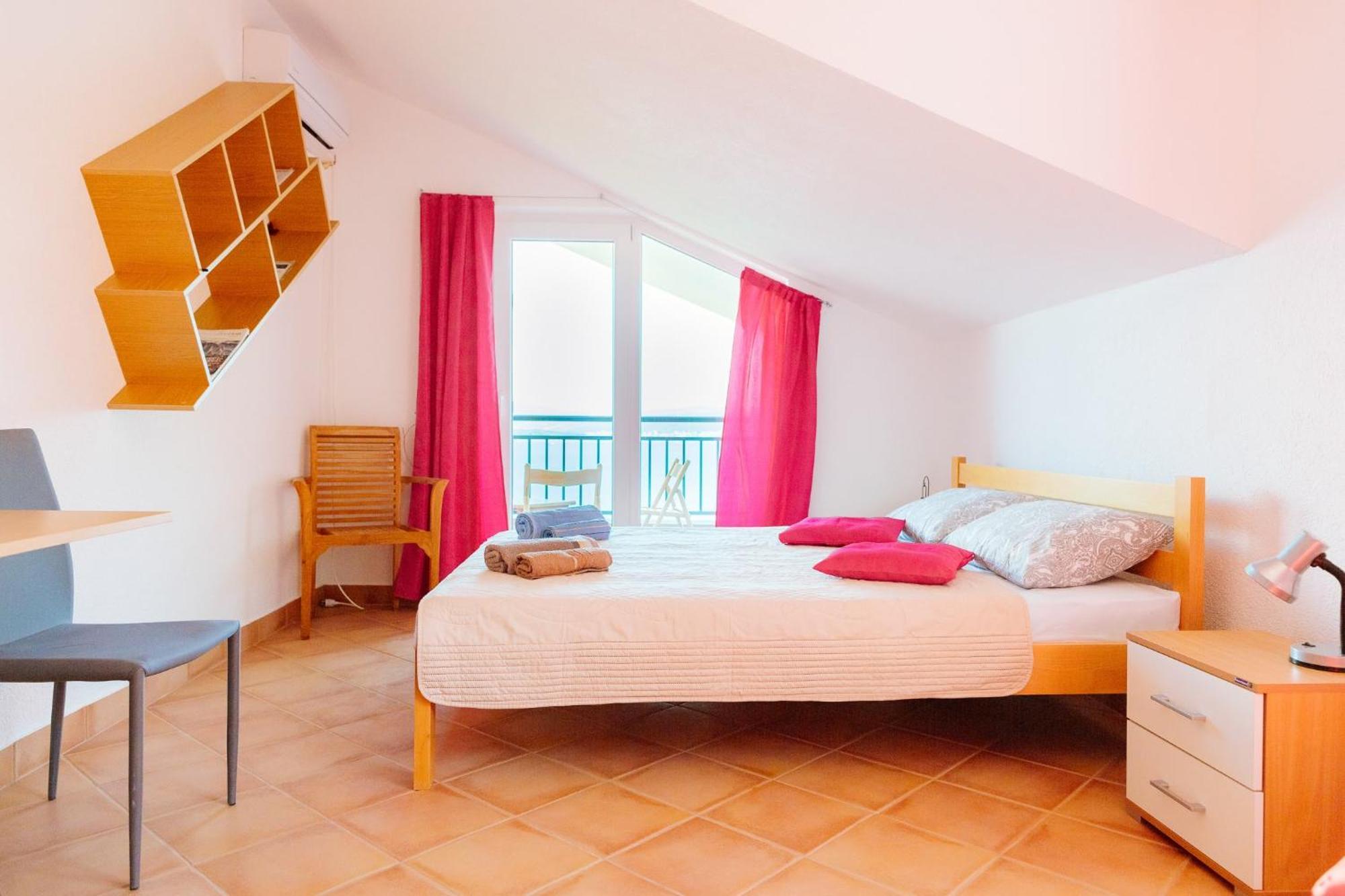 Apartmán Odessa Mama Bijela Pokoj fotografie