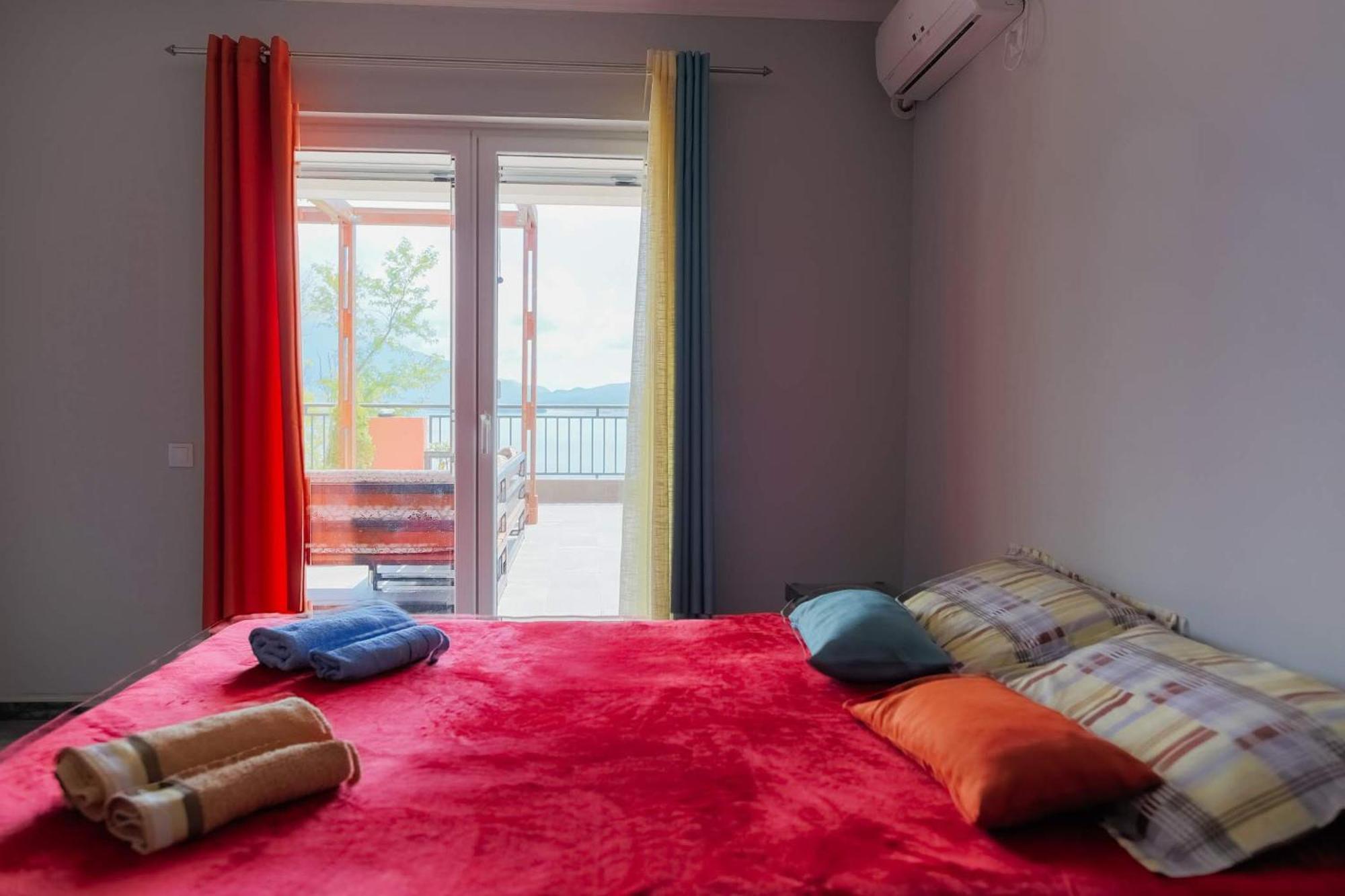 Apartmán Odessa Mama Bijela Pokoj fotografie