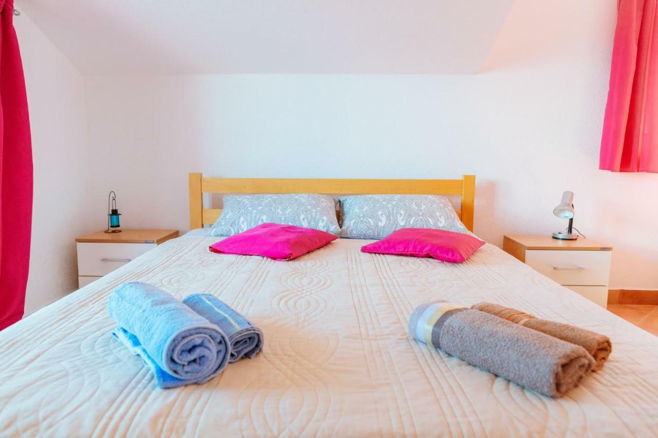 Apartmán Odessa Mama Bijela Exteriér fotografie