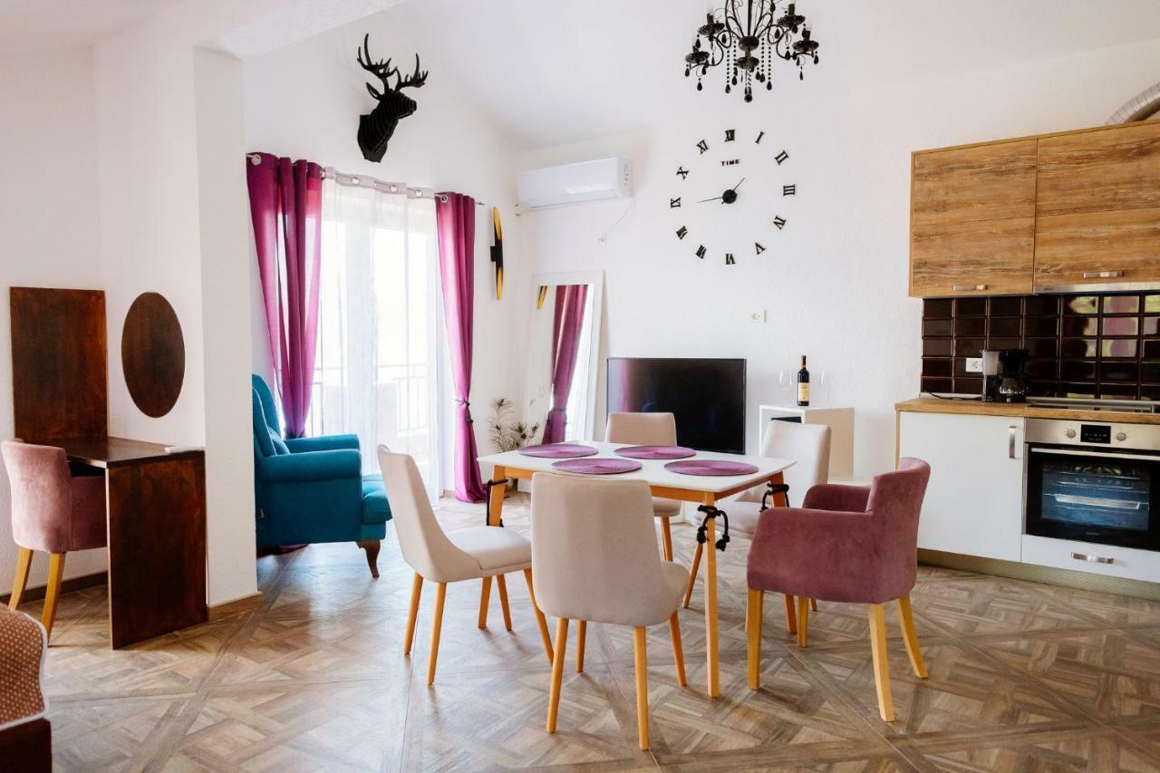 Apartmán Odessa Mama Bijela Exteriér fotografie